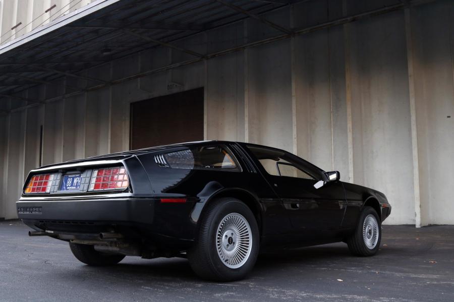  DeLorean DMC-12 in Black 1981 года  (фото 58 из 207)